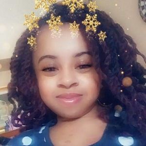 Meet your Posher, Destinee